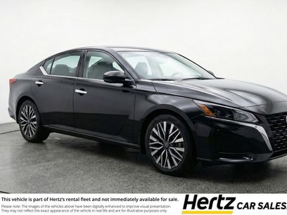 Used 2025 Nissan Altima 2.5 SV