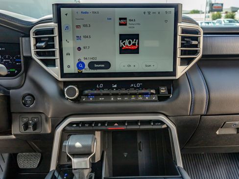 Used 2025 Toyota Tundra Platinum AWD/4WD image 24