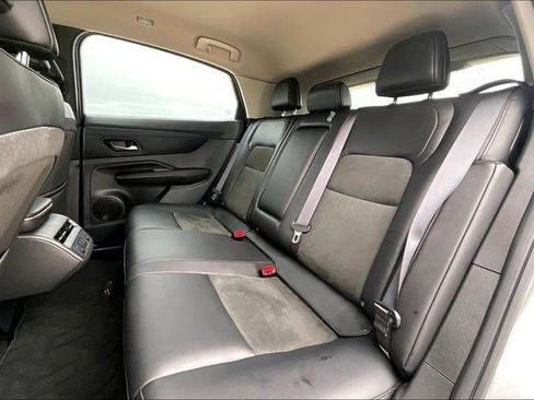 Used 2023 Nissan Ariya AWD image 31