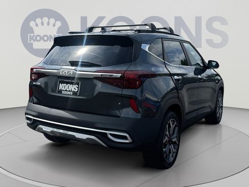 Used 2022 Kia Seltos SX w/ Sunroof Package AWD/4WD image 11