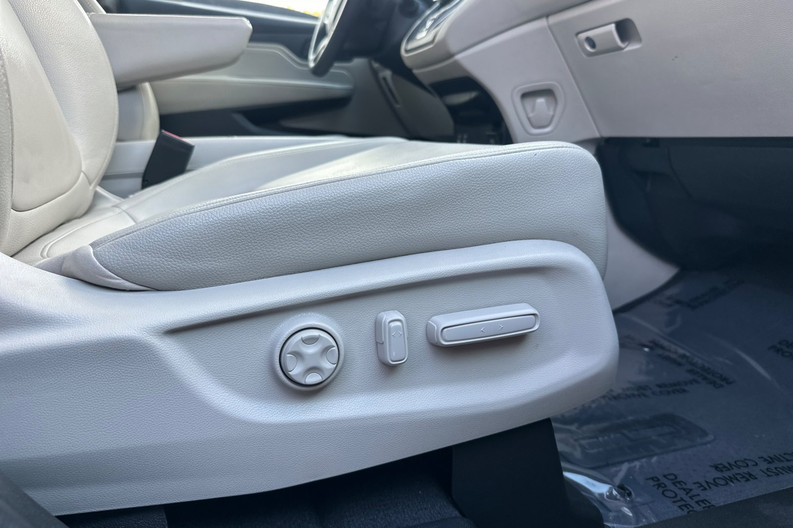 Used 2025 Honda Odyssey EX-L image 24