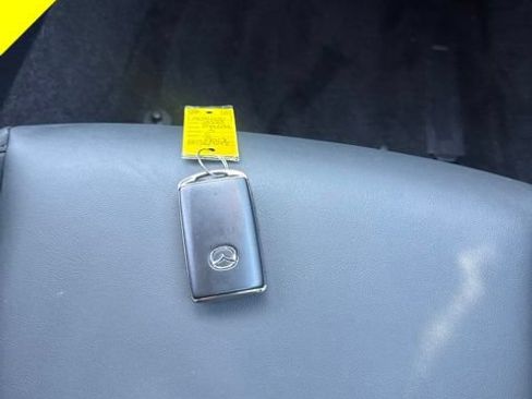 Used 2023 MAZDA MAZDA3 s FWD image 31