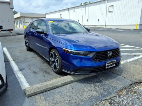 Used 2026 Honda Accord Sport image 4