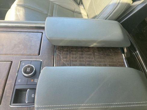 Used 2024 Lincoln Navigator Black Label image 30