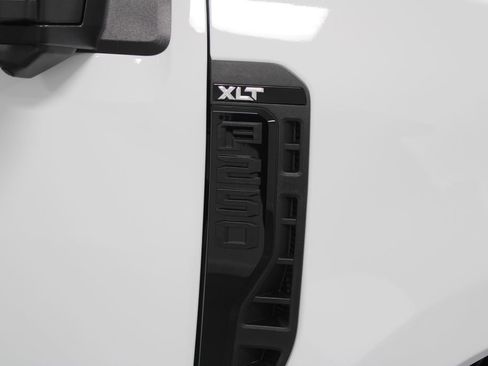 New 2026 Ford F250 XLT w/ XLT Premium Package image 13