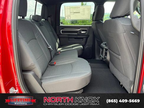 New 2026 RAM 2500 Big Horn AWD/4WD image 21