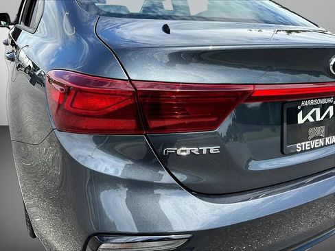 Used 2021 Kia Forte LXS FWD image 26
