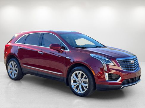 Used 2017 Cadillac XT5 Platinum image 4