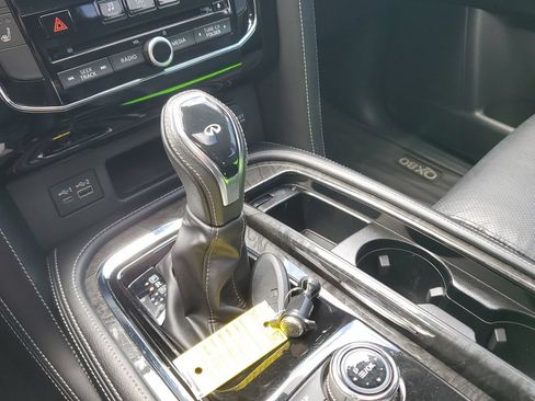 Used 2021 INFINITI QX80 Luxe w/ All-Season Package RWD image 29