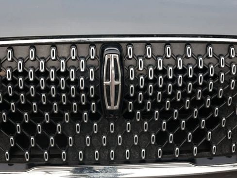 Used 2025 Lincoln Aviator Reserve w/ Equipment Group 201A image 32