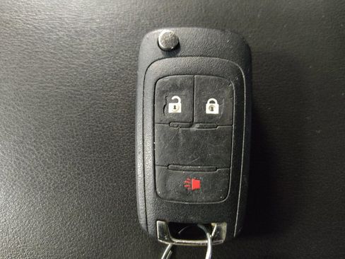 Used 2017 Chevrolet Equinox LS FWD image 32
