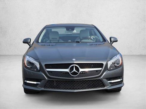 Used 2013 Mercedes-Benz SL 550 image 2