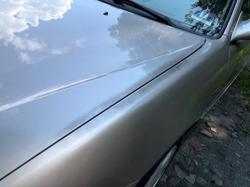 Used 1998 Toyota Corolla FWD image 9