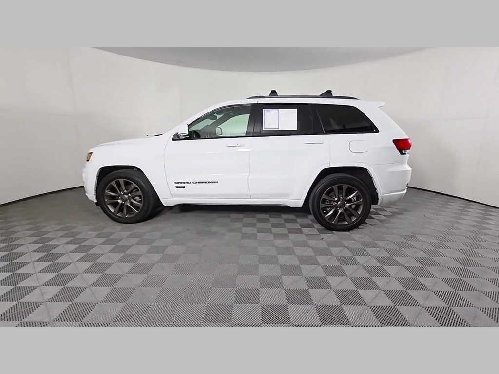 Used 2016 Jeep Grand Cherokee Limited 75th Anniversary AWD/4WD image 45