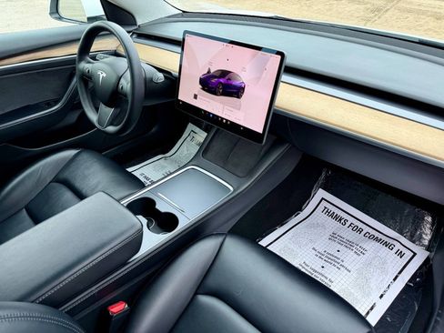 Used 2022 Tesla Model 3 Long Range AWD/4WD image 16