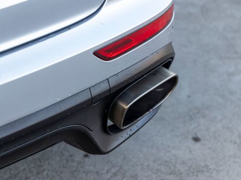 Used 2016 Porsche Cayenne image 20