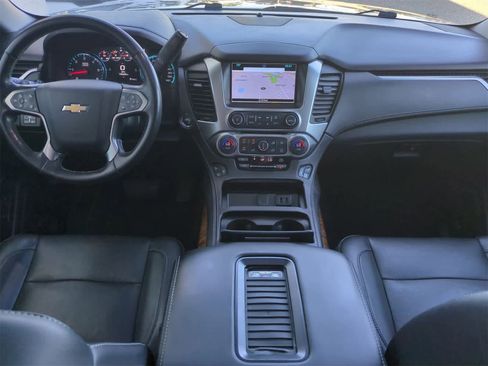 Used 2020 Chevrolet Suburban Premier image 15