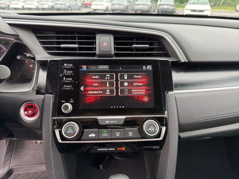 Used 2019 Honda Civic Sport image 14