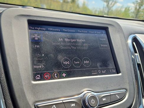 Used 2024 Chevrolet Equinox RS AWD/4WD image 12
