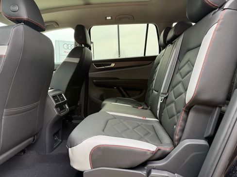 New 2026 Volkswagen Atlas Peak Edition AWD/4WD image 24