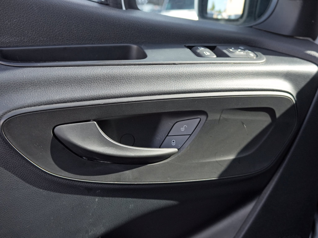 Used 2020 Mercedes-Benz Sprinter 2500 image 9