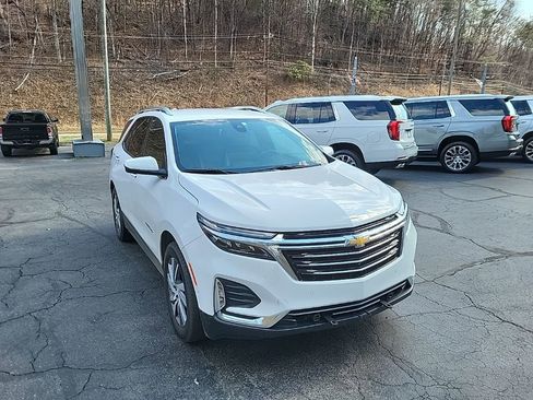 Used 2023 Chevrolet Equinox Premier image 4