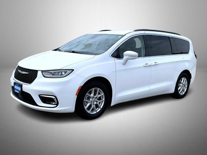 Used 2022 Chrysler Pacifica Touring-L