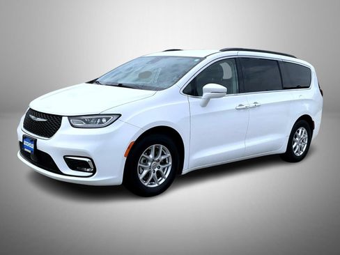 Used 2022 Chrysler Pacifica Touring-L FWD image 1