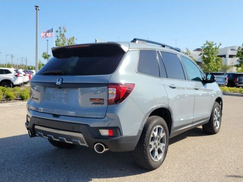Certified 2023 Honda Passport TrailSport image 6
