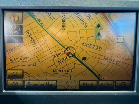 Used 2010 Lexus HS 250h Premium image 22