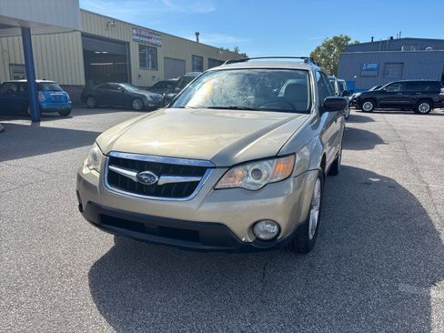 Used 2008 Subaru Outback 2.5i L.L. Bean image 1