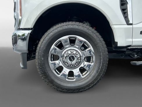 Used 2026 Ford F250 King Ranch w/ Chrome Package AWD/4WD image 16
