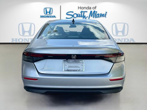 New 2025 Honda Accord SE image 5