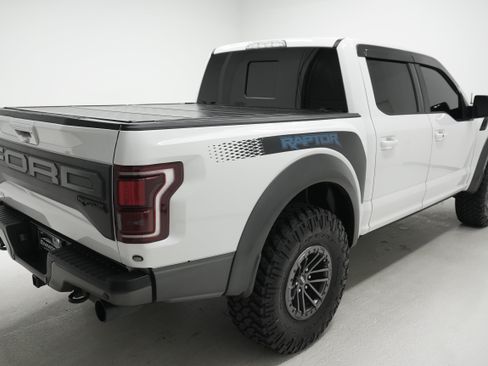 Used 2019 Ford F150 Raptor w/ Equipment Group 802A Luxury AWD/4WD image 4