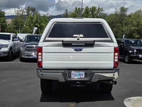 Used 2022 Ford F250 Lariat w/ Lariat Value Package AWD/4WD image 6