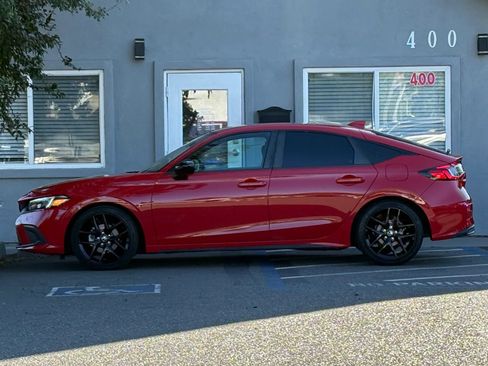 Used 2023 Honda Civic Sport image 8