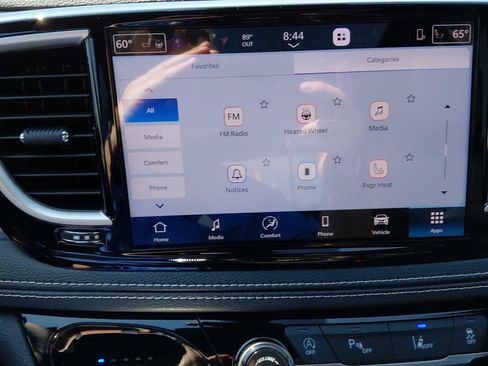 New 2026 Chrysler Pacifica Select AWD/4WD image 40