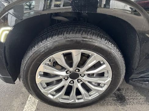 Used 2021 GMC Yukon SLT image 30