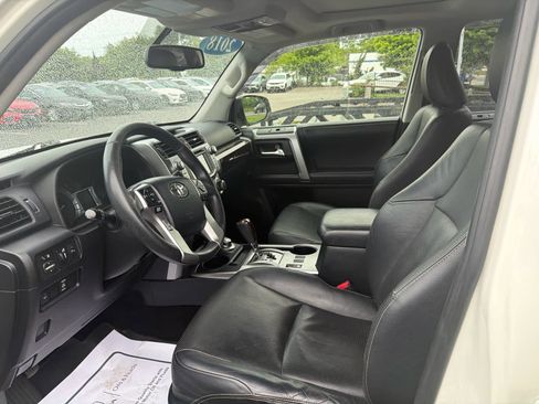 Used 2018 Toyota 4Runner Limited AWD/4WD image 3