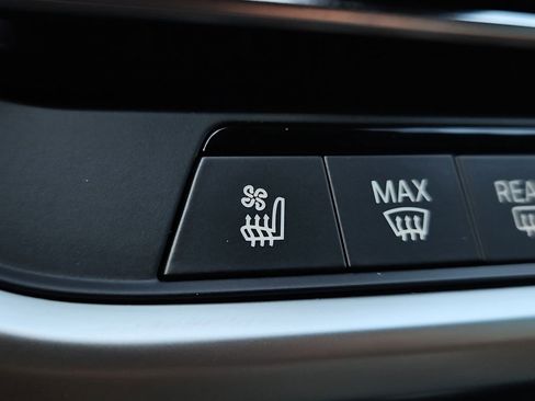 Used 2023 BMW X6 M Competition w/ Competition Package image 28