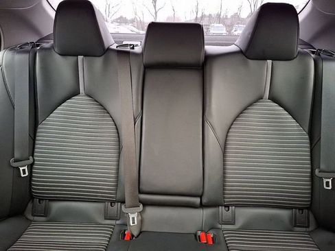 Used 2022 Toyota Camry SE image 20