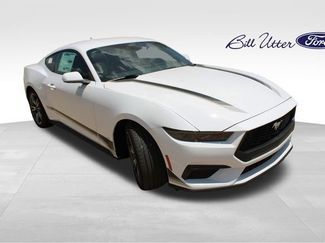 New 2025 Ford Mustang Coupe video 2