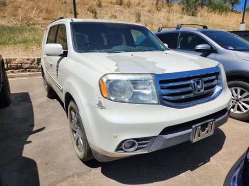 Used 2013 Honda Pilot Touring image 2