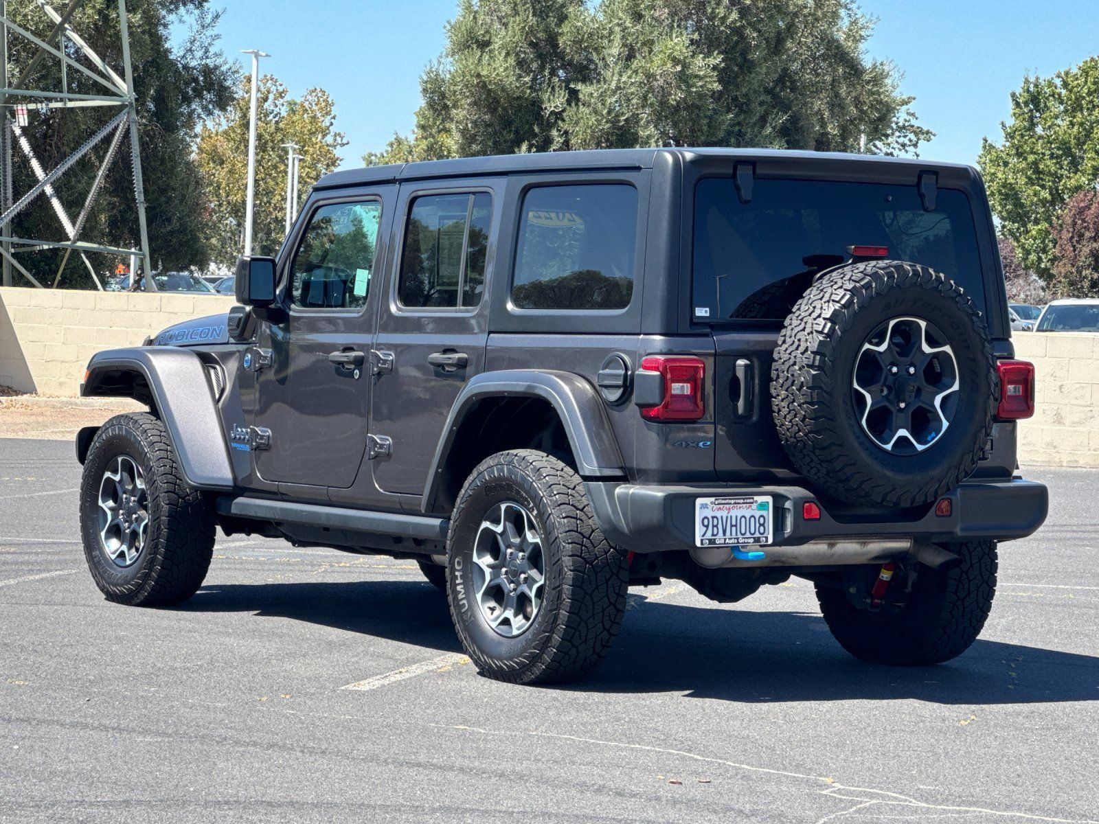 Used 2022 Jeep Wrangler Unlimited Rubicon 4xe w/ Cold Weather Group AWD/4WD image 6