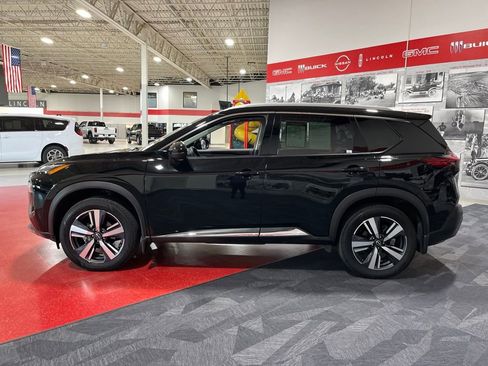 Used 2023 Nissan Rogue SL AWD/4WD image 9