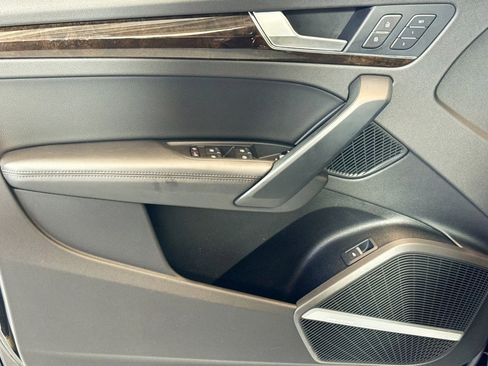 Used 2019 Audi Q5 2.0T Premium Plus w/ Premium Plus Package image 17