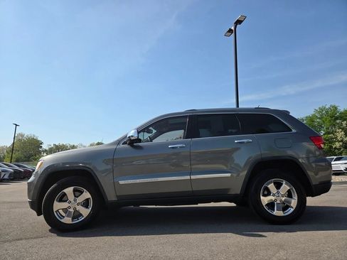 Used 2011 Jeep Grand Cherokee Limited AWD/4WD image 23