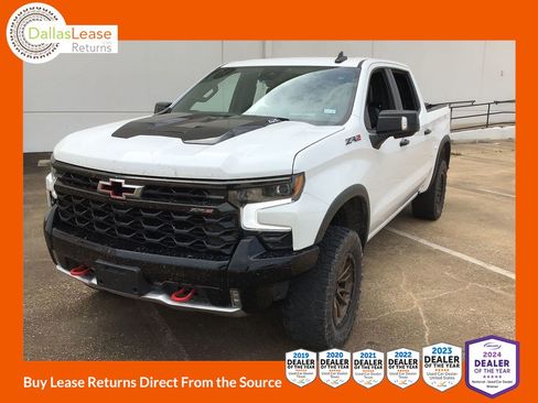 Used 2022 Chevrolet Silverado 1500 ZR2 w/ Technology Package AWD/4WD image 1