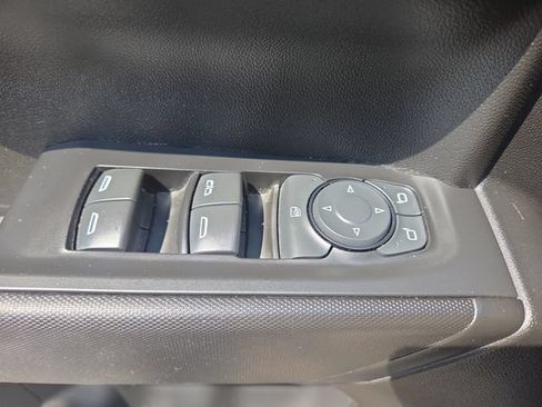 Used 2021 Chevrolet Silverado 1500 Custom RWD image 17