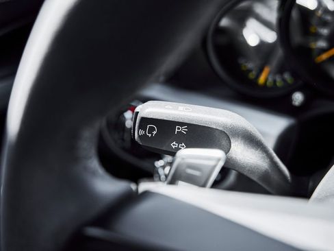 Used 2018 Porsche 911 GT3 RWD image 47